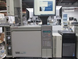 hp-5890-series-ii-plus-gc-with-fid-tcd-autosampler-tray-chemstation-b0403